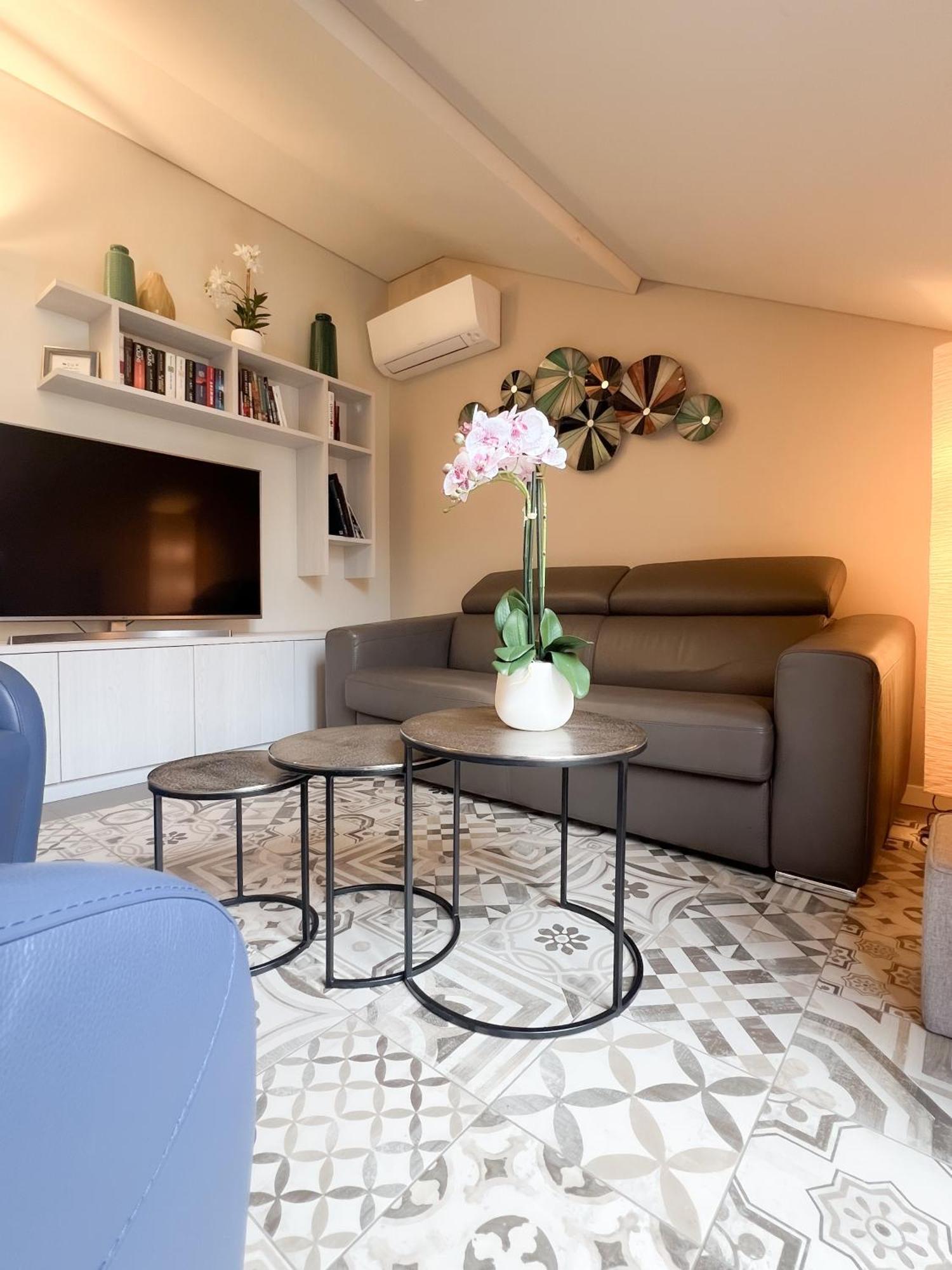 Comecasa 10 Minutes Walk From Duomo 2 Bedroom Apartment Milano Exteriör bild