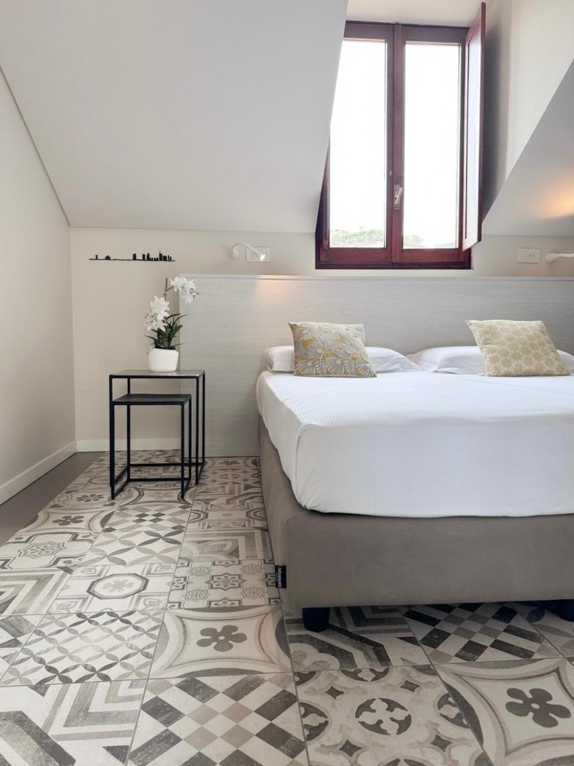 Comecasa 10 Minutes Walk From Duomo 2 Bedroom Apartment Milano Exteriör bild